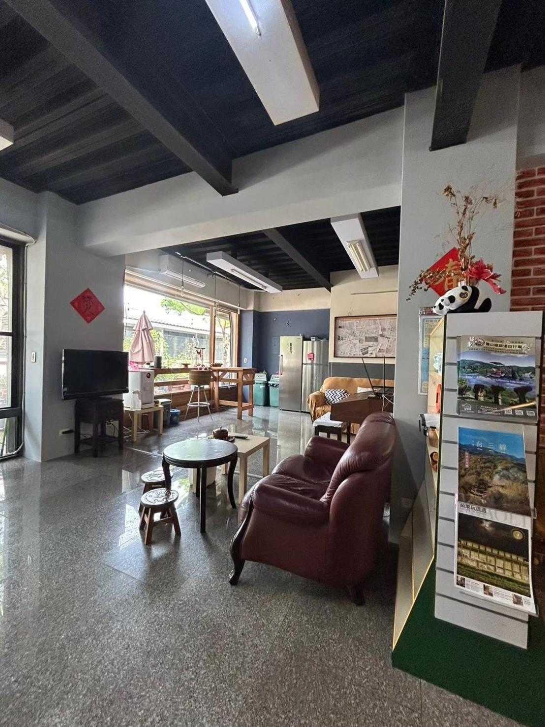 Miaoli Sanyi Travelling Homestay Zewnętrze zdjęcie